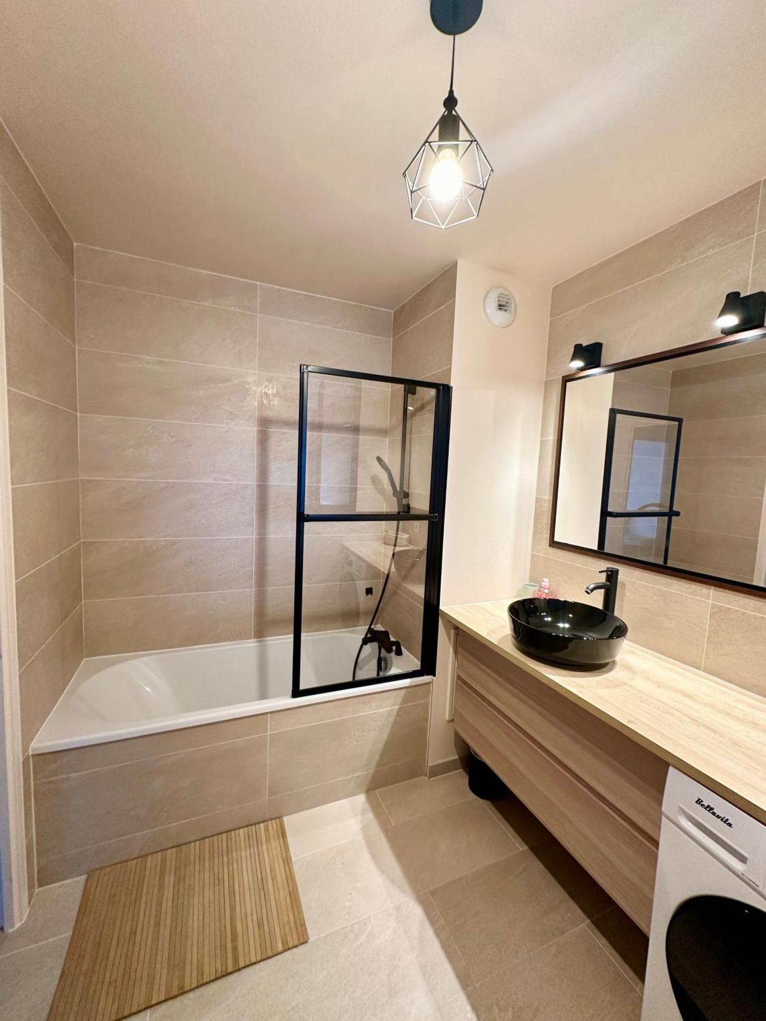 Appartement Chaleureux - Meaux Exteriör bild